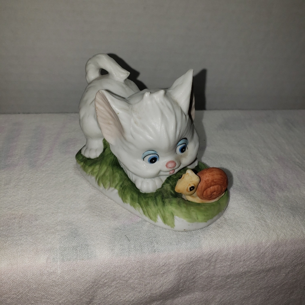 Vintage Lefton China White Kitten and Snail
